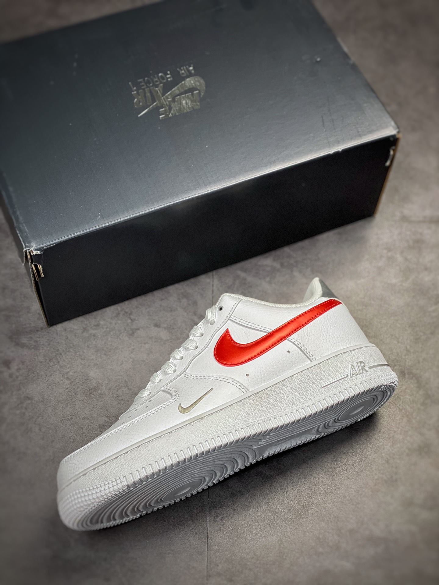 Nike Air Force 1 Low 07 White Red Silver Hook FD0654-100-Top High Quatity Cheap Sneakers Fashion Clothing Clothes Bags handbags Shoes of all Brand wholesale With The best Quality And Beautiful Price from China Factory Chinese suppliers wholesaler seller Nike Air Force 1 Low 07 White Red Silver Hook FD0654-100
