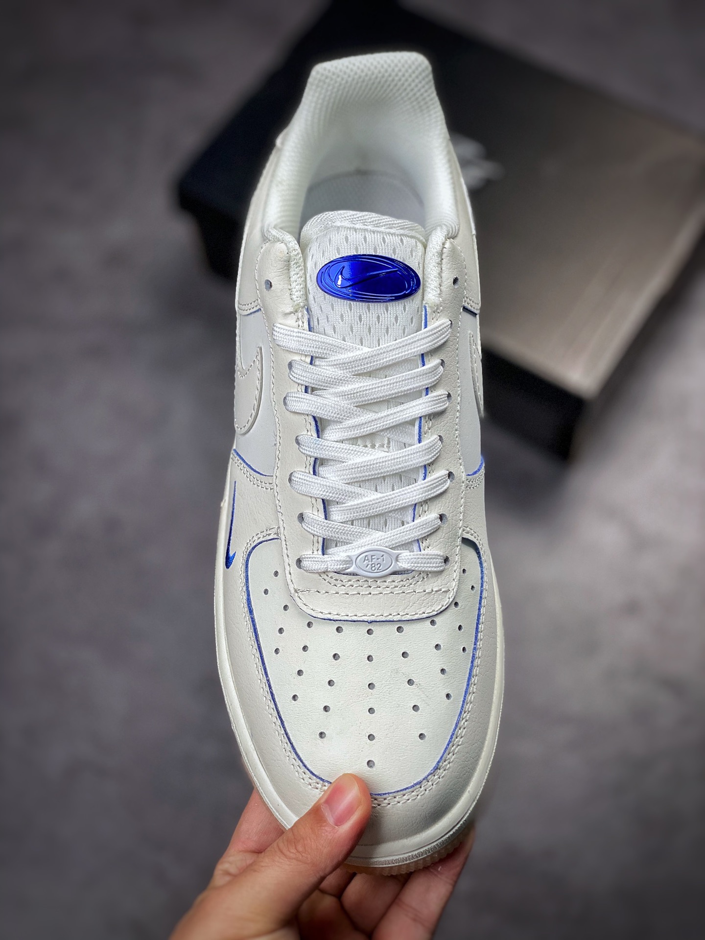 Nike Air Force 1 Low 07 white sapphire blue hook DX1156-001-Top High Quatity Cheap Sneakers Fashion Clothing Clothes Bags handbags Shoes of all Brand wholesale With The best Quality And Beautiful Price from China Factory Chinese suppliers wholesaler seller Nike Air Force 1 Low 07 white sapphire blue hook DX1156-001