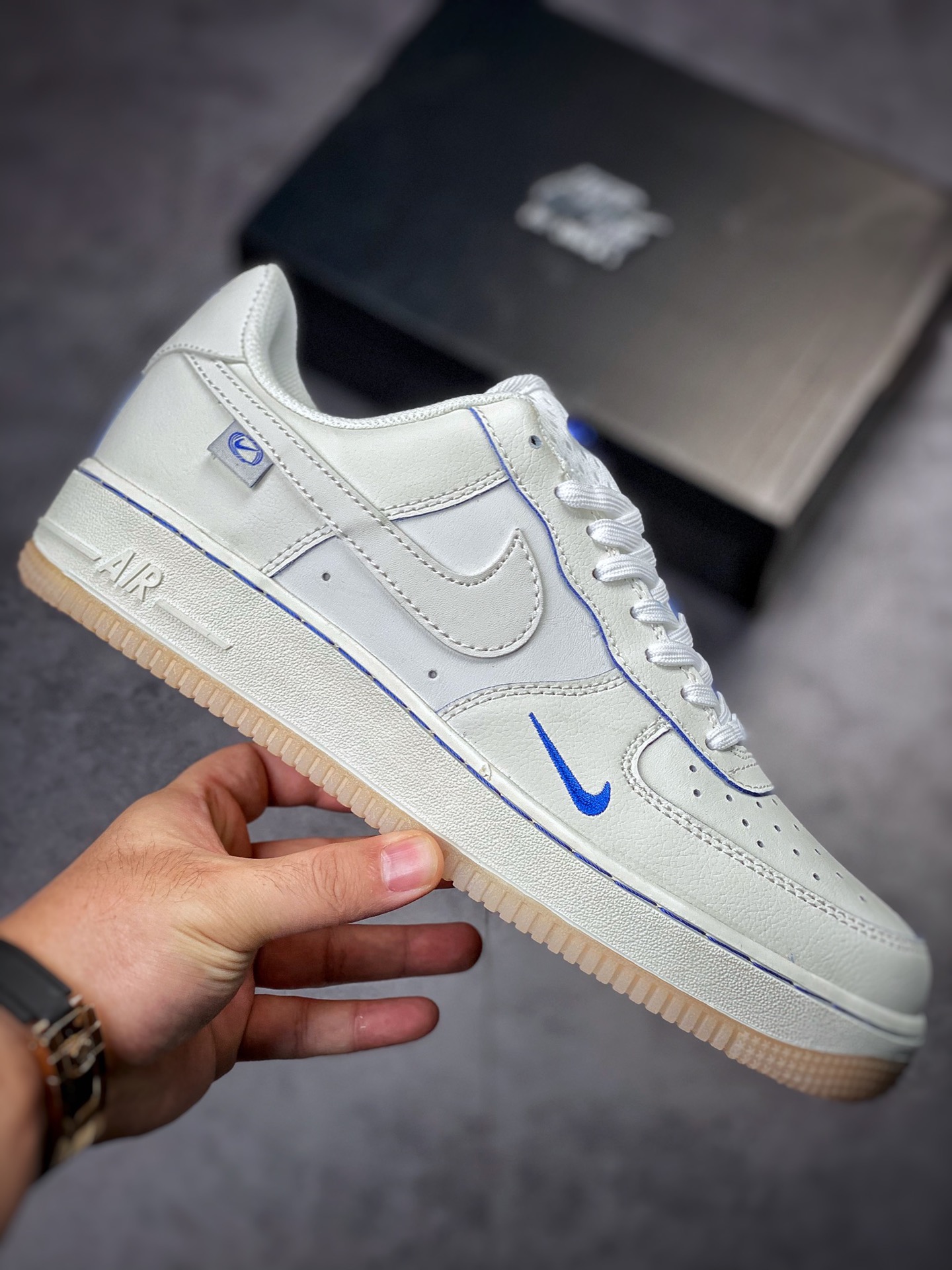 Nike Air Force 1 Low 07 white sapphire blue hook DX1156-001-Top High Quatity Cheap Sneakers Fashion Clothing Clothes Bags handbags Shoes of all Brand wholesale With The best Quality And Beautiful Price from China Factory Chinese suppliers wholesaler seller Nike Air Force 1 Low 07 white sapphire blue hook DX1156-001
