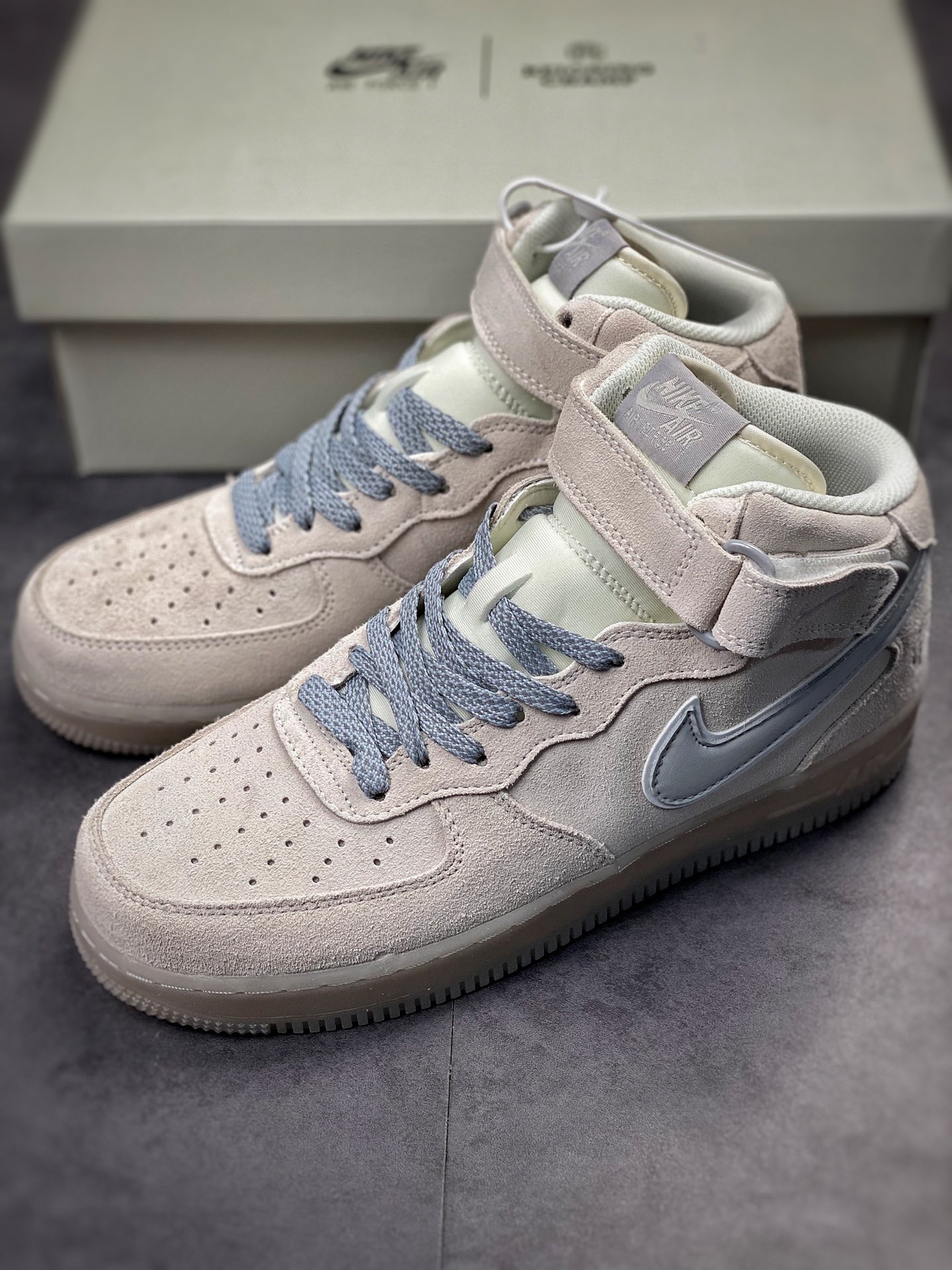 Nike Air Force 1 Mid defending champion sixth generation 3M reflective GB0902-112-Top High Quatity Cheap Sneakers Fashion Clothing Clothes Bags handbags Shoes of all Brand wholesale With The best Quality And Beautiful Price from China Factory Chinese suppliers wholesaler seller Nike Air Force 1 Mid defending champion sixth generation 3M reflective GB0902-112