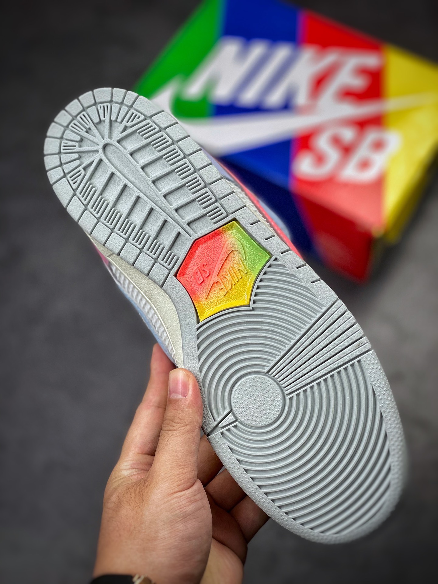 Nike SB Dunk Low PRO Be True Yellow Purple Light Induction DX5933-900-Top High Quatity Cheap Sneakers Fashion Clothing Clothes Bags handbags Shoes of all Brand wholesale With The best Quality And Beautiful Price from China Factory Chinese suppliers wholesaler seller Nike SB Dunk Low PRO Be True Yellow Purple Light Induction DX5933-900