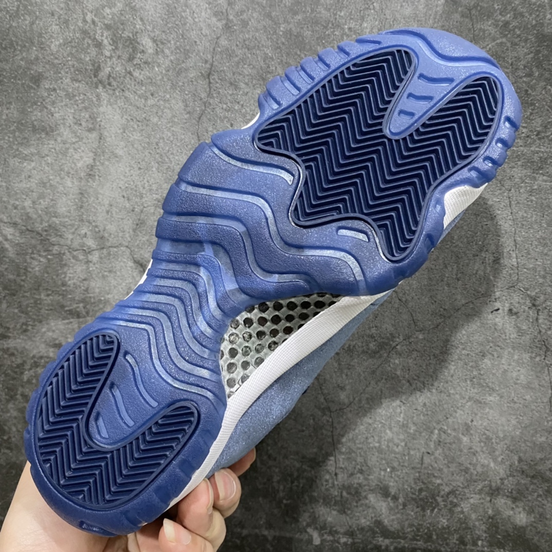 图片[9]-莞顶纯原版Air Jordan AJ11 \”Midnight Navy\” 丝绒午夜蓝 AR0715-441 市售版本中天花板的存在 欢迎对比pk 原楦原档案数据开模打造 原厂中底拉帮钢印 原厂漆皮 防冻不开裂 头层皮料 原装鞋撑 水晶大底正确色度色泽 原楦原数据刺绣 原厂车缝走线及对位 毫厘不差 飞人logo采用原数据电脑刺绣 原装正品碳纤维真实碳板 增强抗扭 原内标 原盒标 正确官方原盒 原厂防氧化水晶外底 原厂配套厂全掌solo气垫 尺码：36 36.5 37.5 38 38.5 39 40 40.5 41 42 42.5 43 44 44.5 45 46 47.5-选品中心