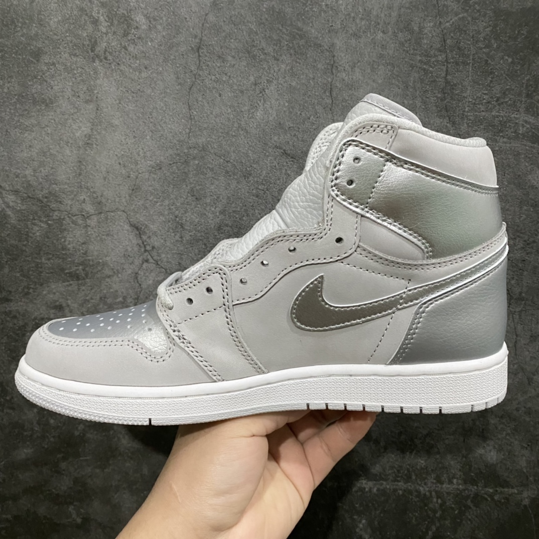 图片[2]-莞产版本Air Jordan AJ1灰银DC1788-029 全新补货版本 非市场特价货 全鞋使用原厂皮料 正确鞋型 裁片清洁度到位 鞋舌为超软荔枝皮 尺码：40-47.5-选品中心