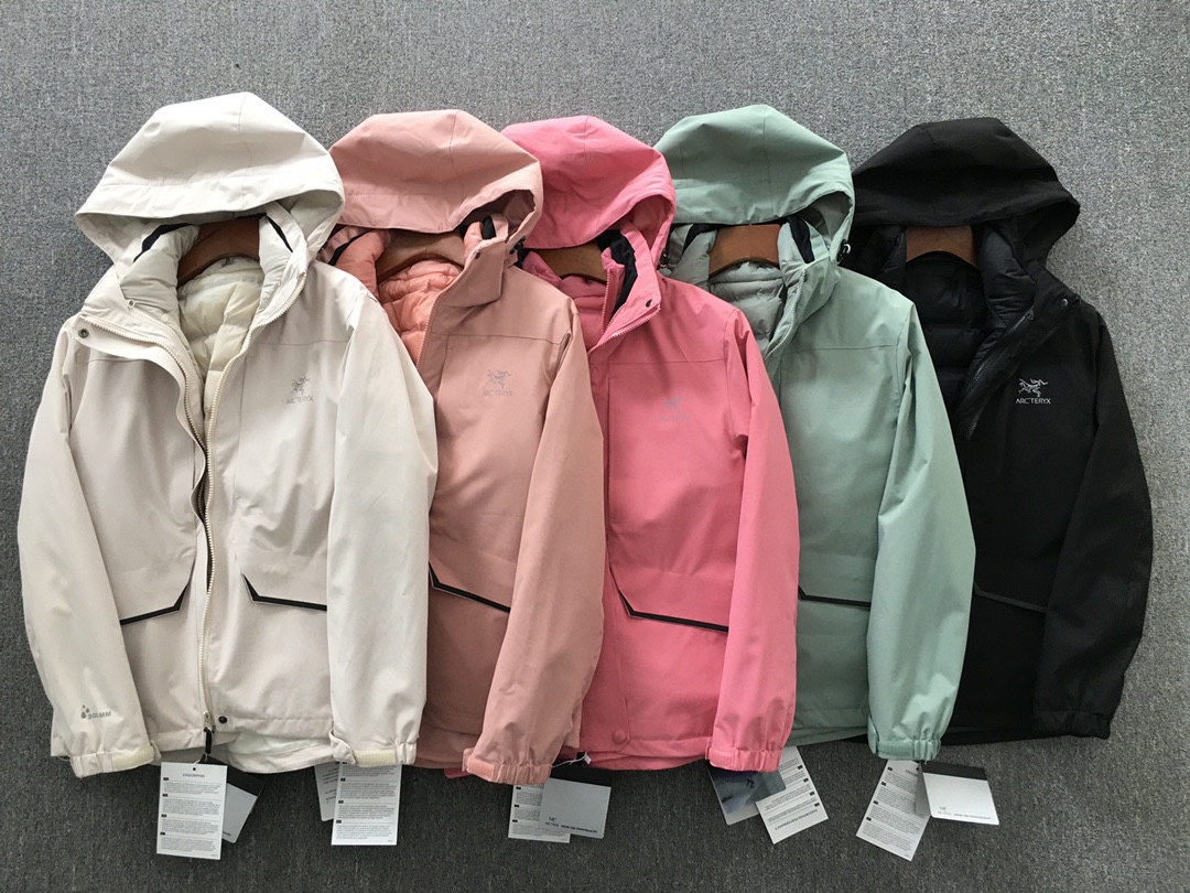 On technical shell jackets, the hook-and-loop collar tabs tuck directly - Comprehensive 6