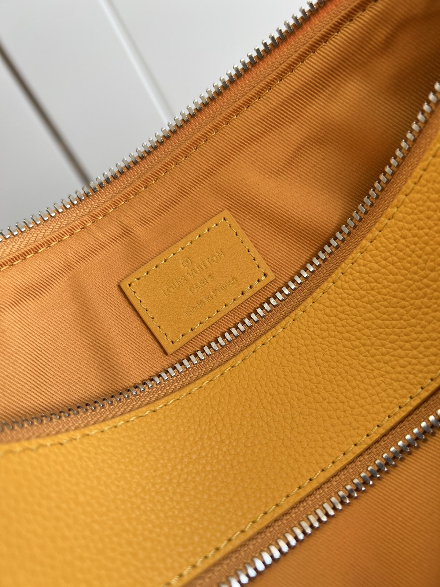 Louis Vuitton Haute Couture Classic Luxury Handbag Shoulder Crossbody 9