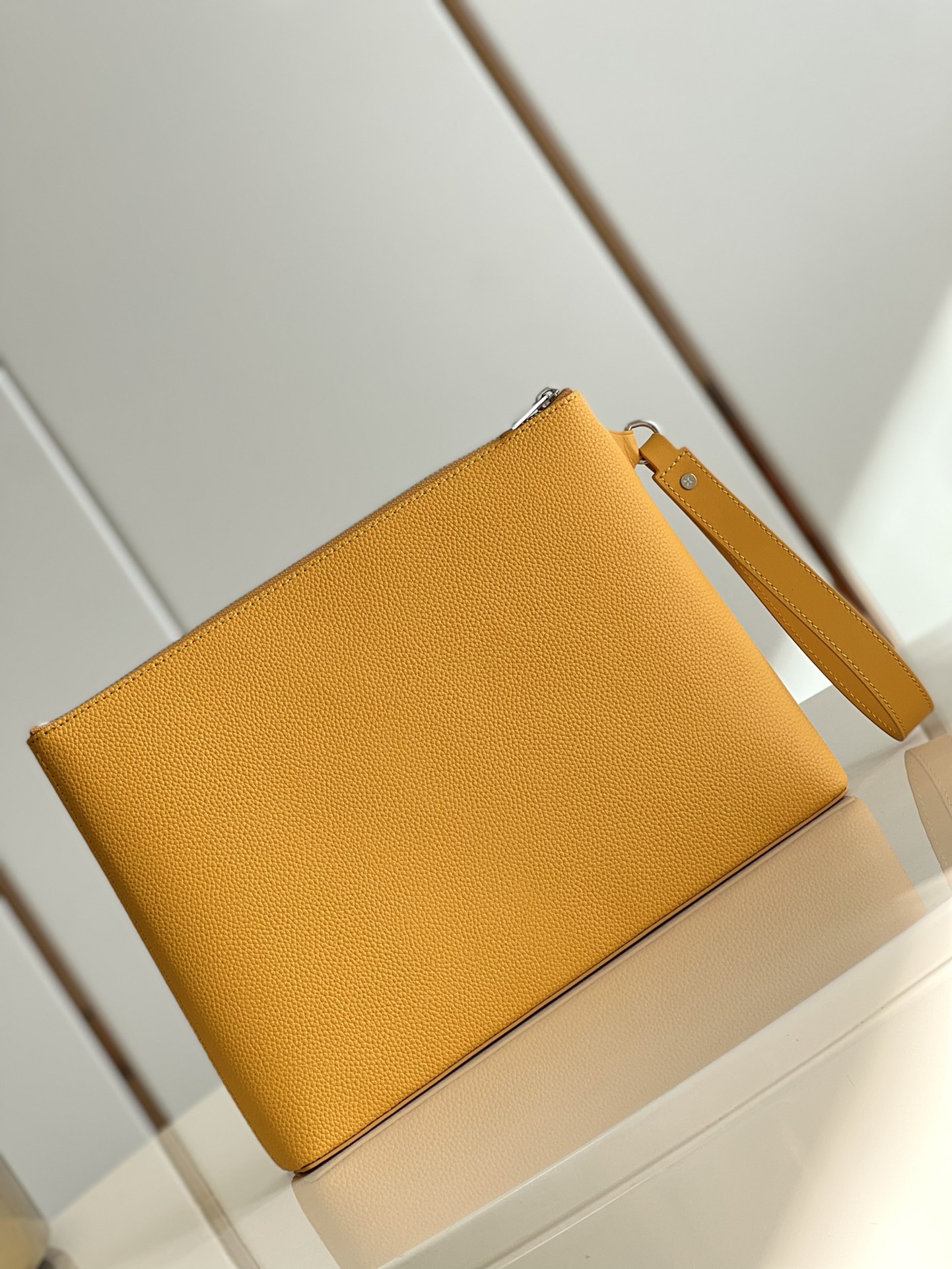 Louis Vuitton Haute Couture Classic Luxury Handbag Shoulder Crossbody 6