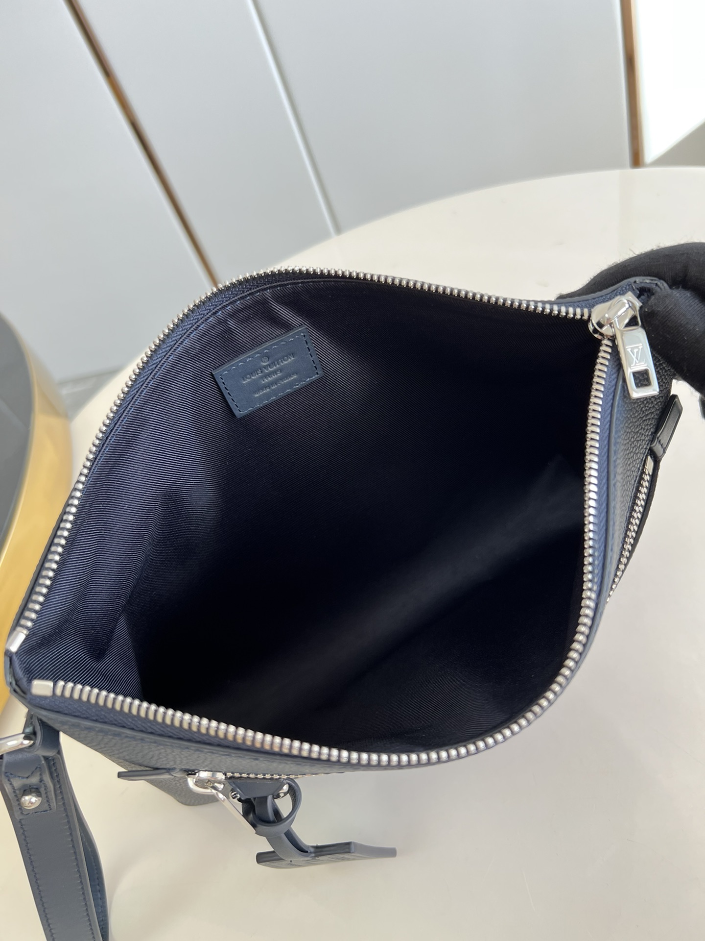 Louis Vuitton Haute Couture Classic Luxury Handbag Shoulder Crossbody 8