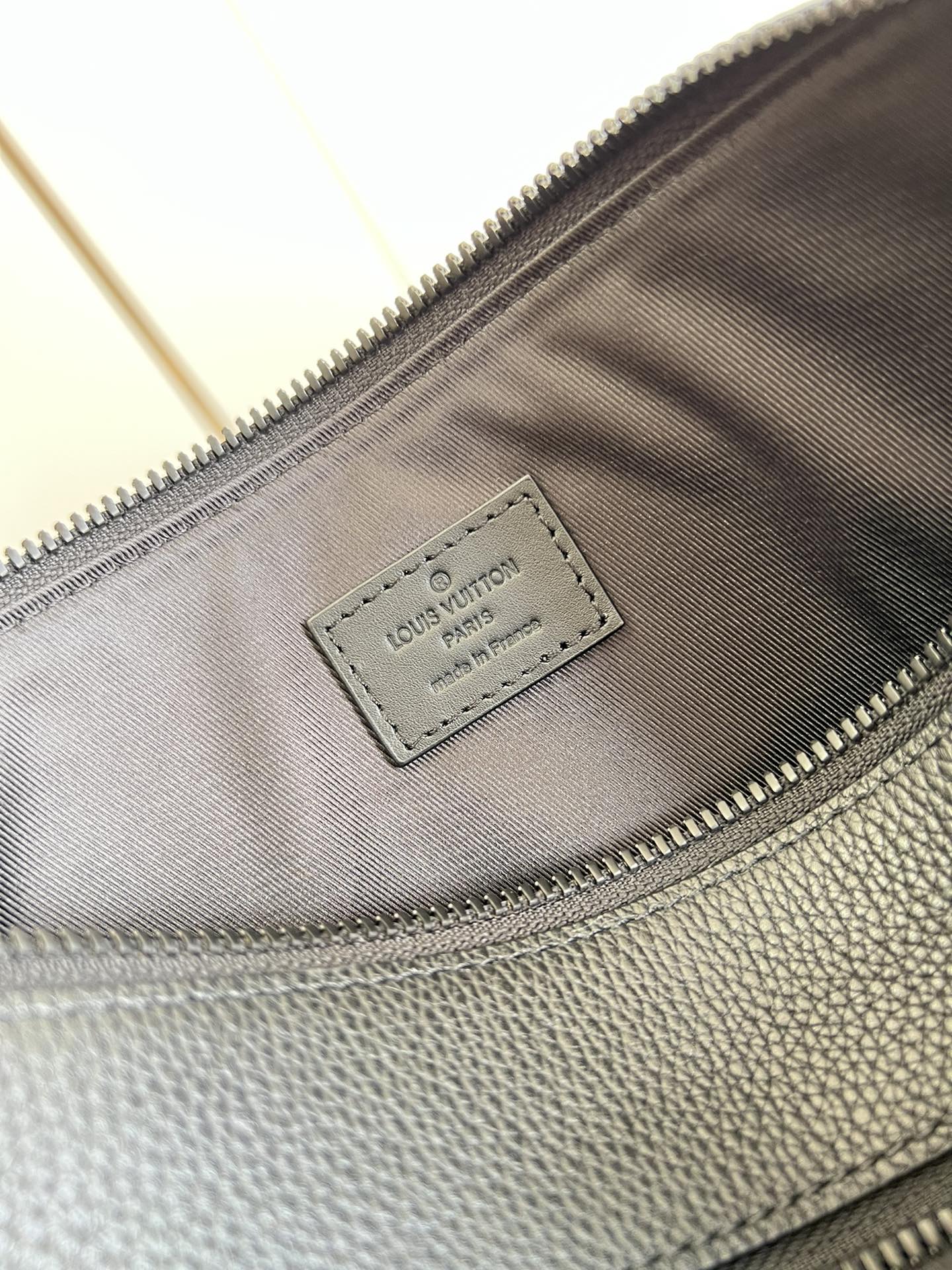 Louis Vuitton Haute Couture Classic Luxury Handbag Shoulder Crossbody 9