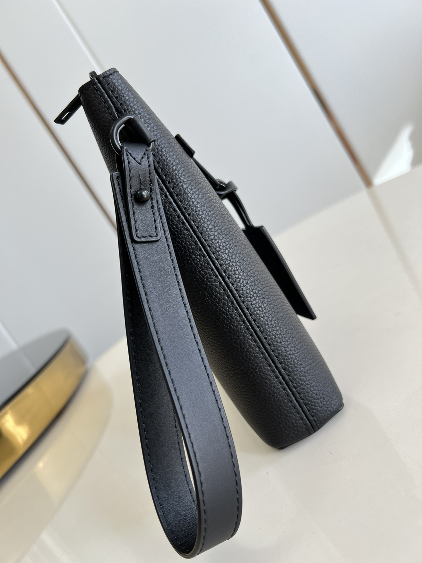 Louis Vuitton Haute Couture Classic Luxury Handbag Shoulder Crossbody 5