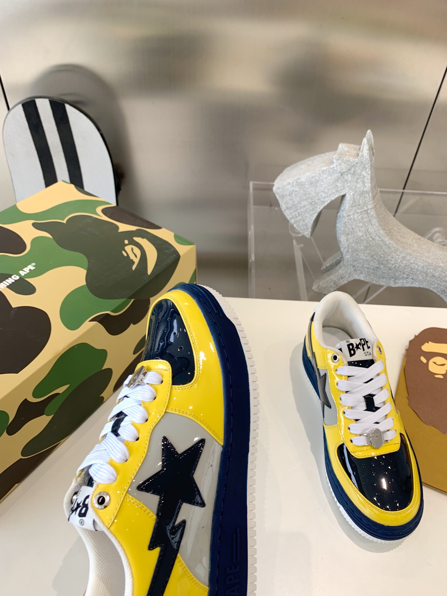 BAPE STATM Sneakers: Retro Style, Iconic Colors, Custom Design, Star Recognition Symbol - 图片 6