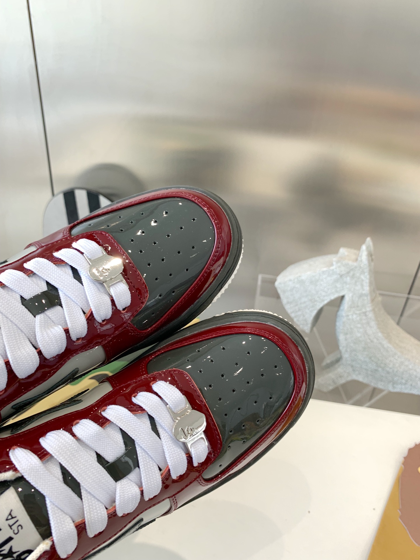 BAPE STATM Leisure Sneakers: Classic Style with Iconic Colors - 图片 9