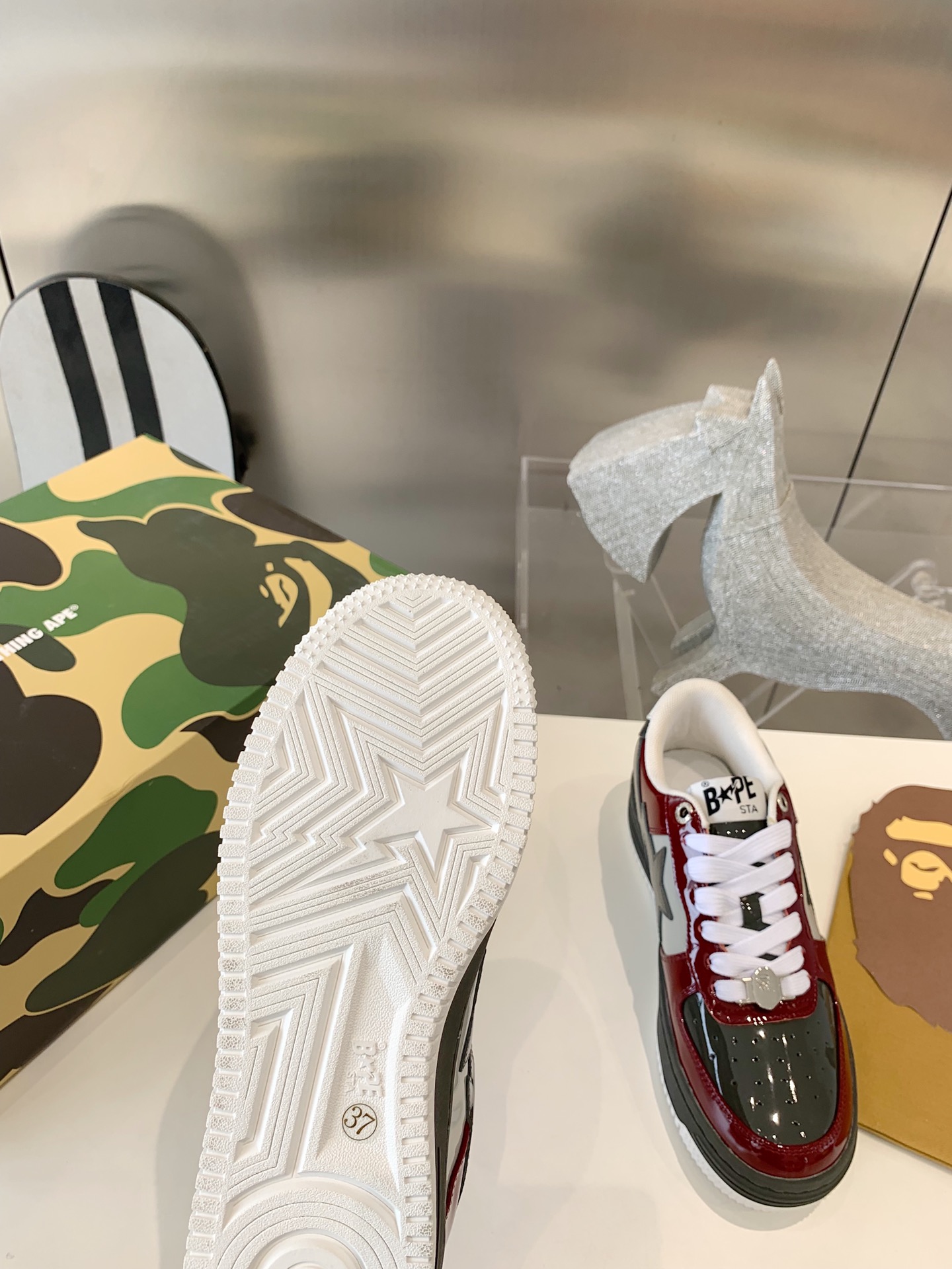 BAPE STATM Leisure Sneakers: Classic Style with Iconic Colors - 图片 5