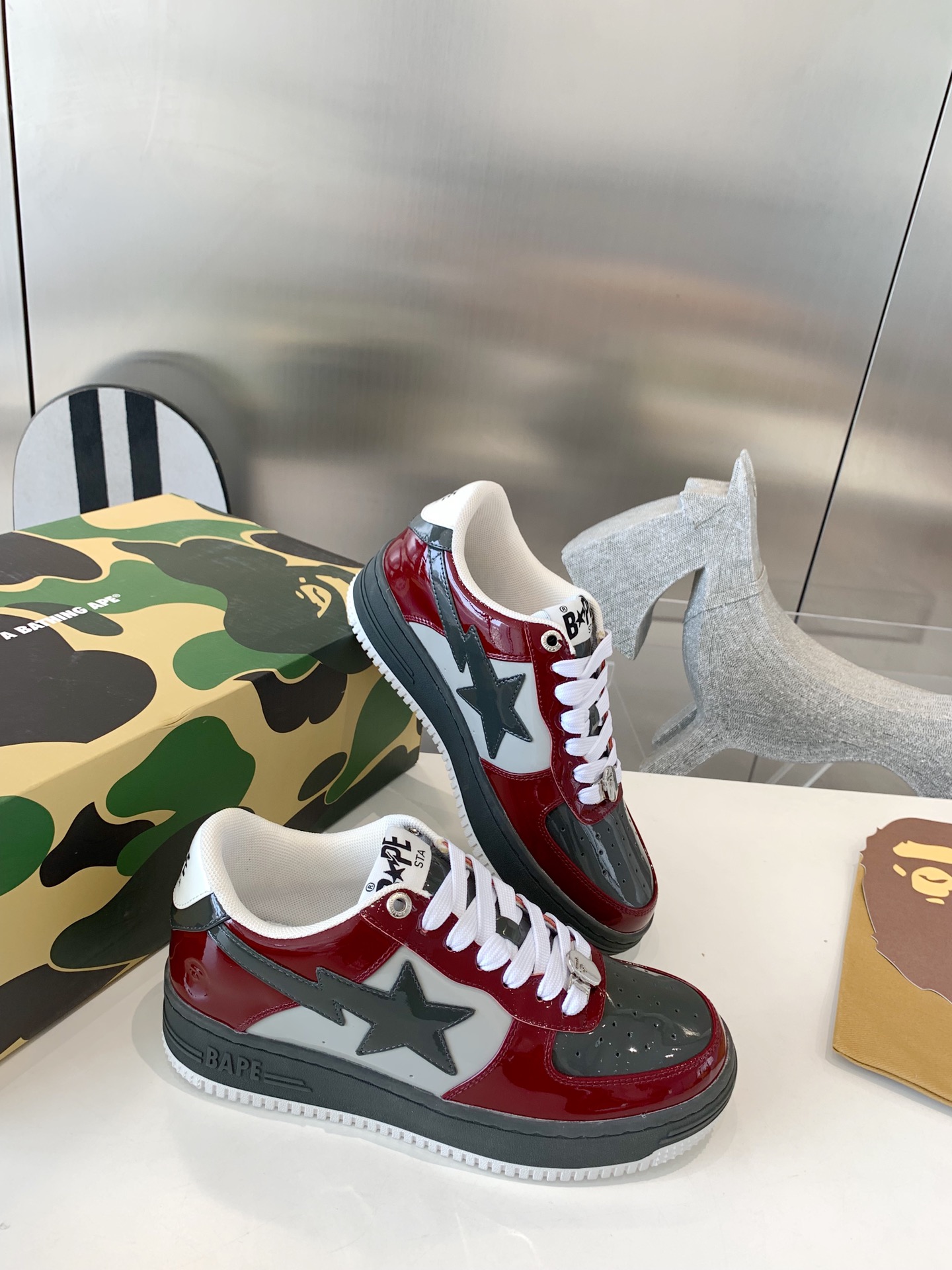 BAPE STATM Leisure Sneakers: Classic Style with Iconic Colors - 图片 7