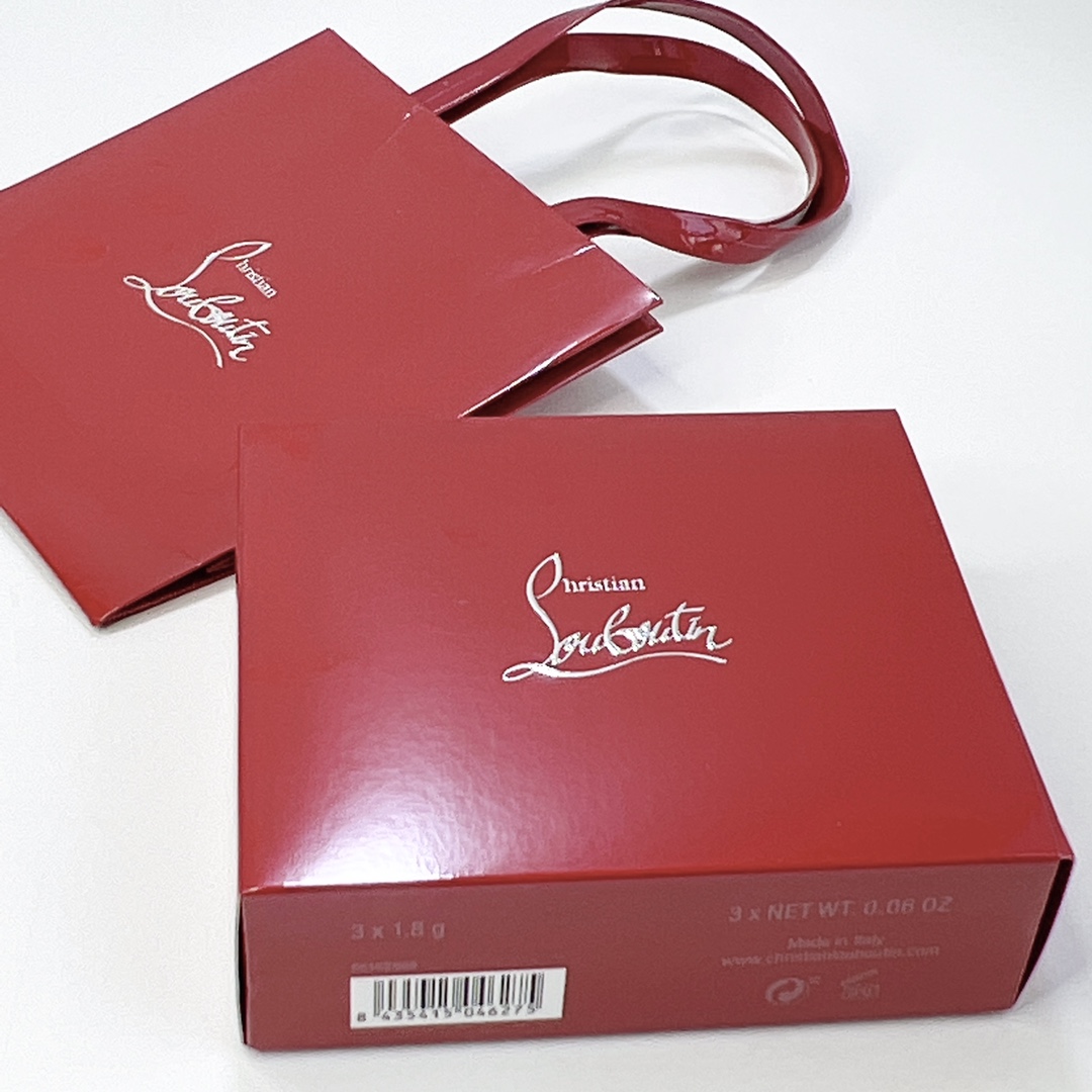 ¡Set de tres piezas de萝卜丁136! Muestras de lápiz labial 1.8g×3 con bolsa de regalo. Números de color: 001G tubo rosa + 0…
