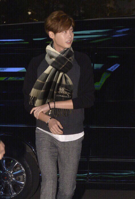# Burberry scarf - 图片 1
