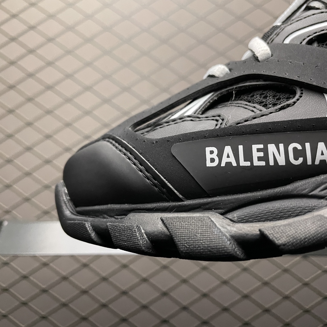 Balenciaga巴黎世家Trac