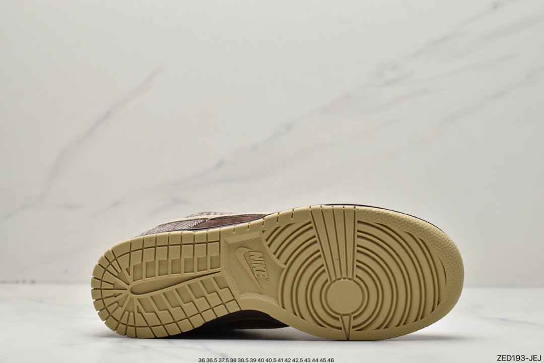 260 Stussy x SB Dunk Low Pro ”Cherry” 棕色低帮滑板鞋304292-223