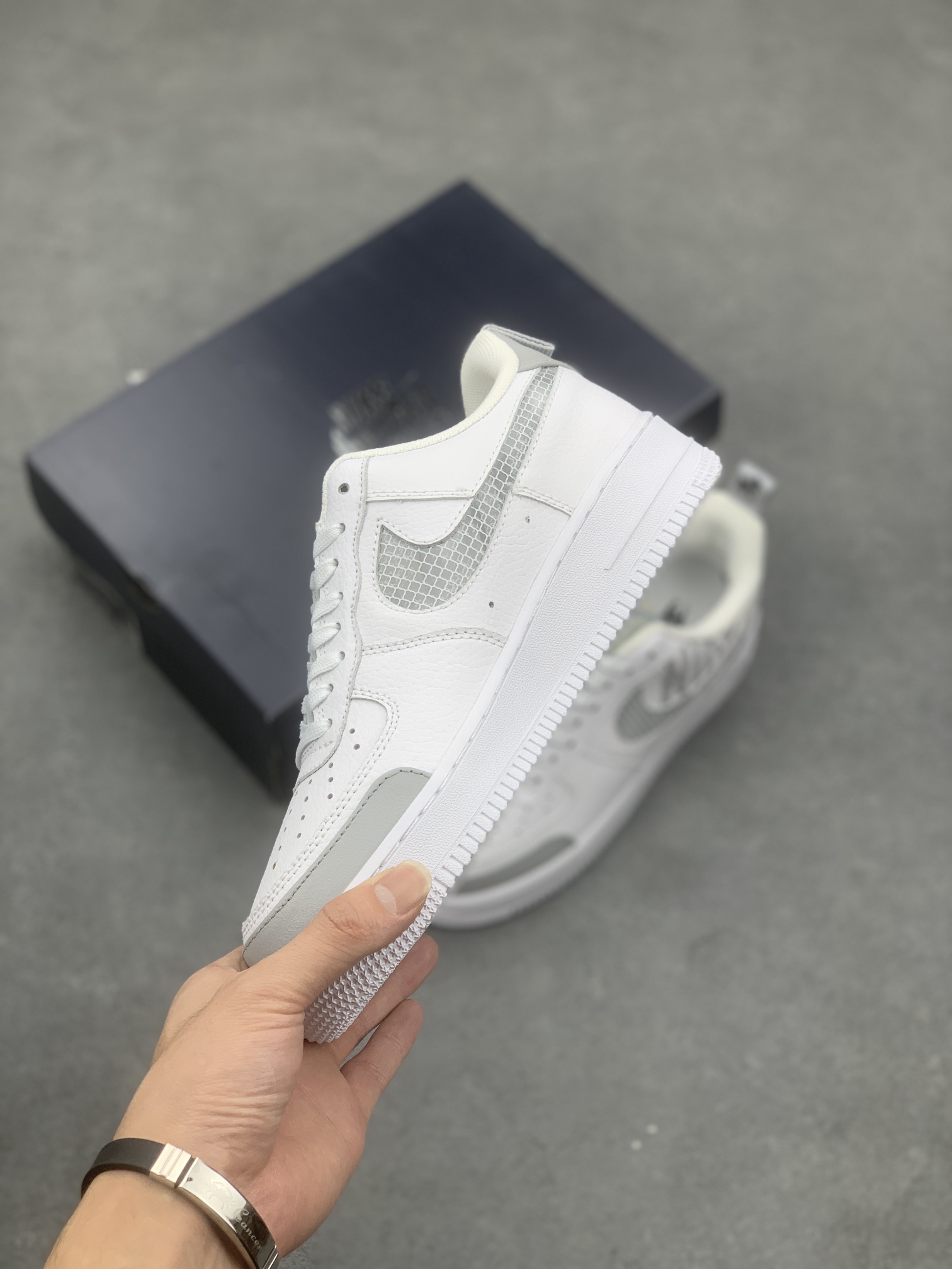 Nike Air Force 1 '07 Low White/Grey Casual Sneakers For Men and Women 4 i1667162229 7898 2