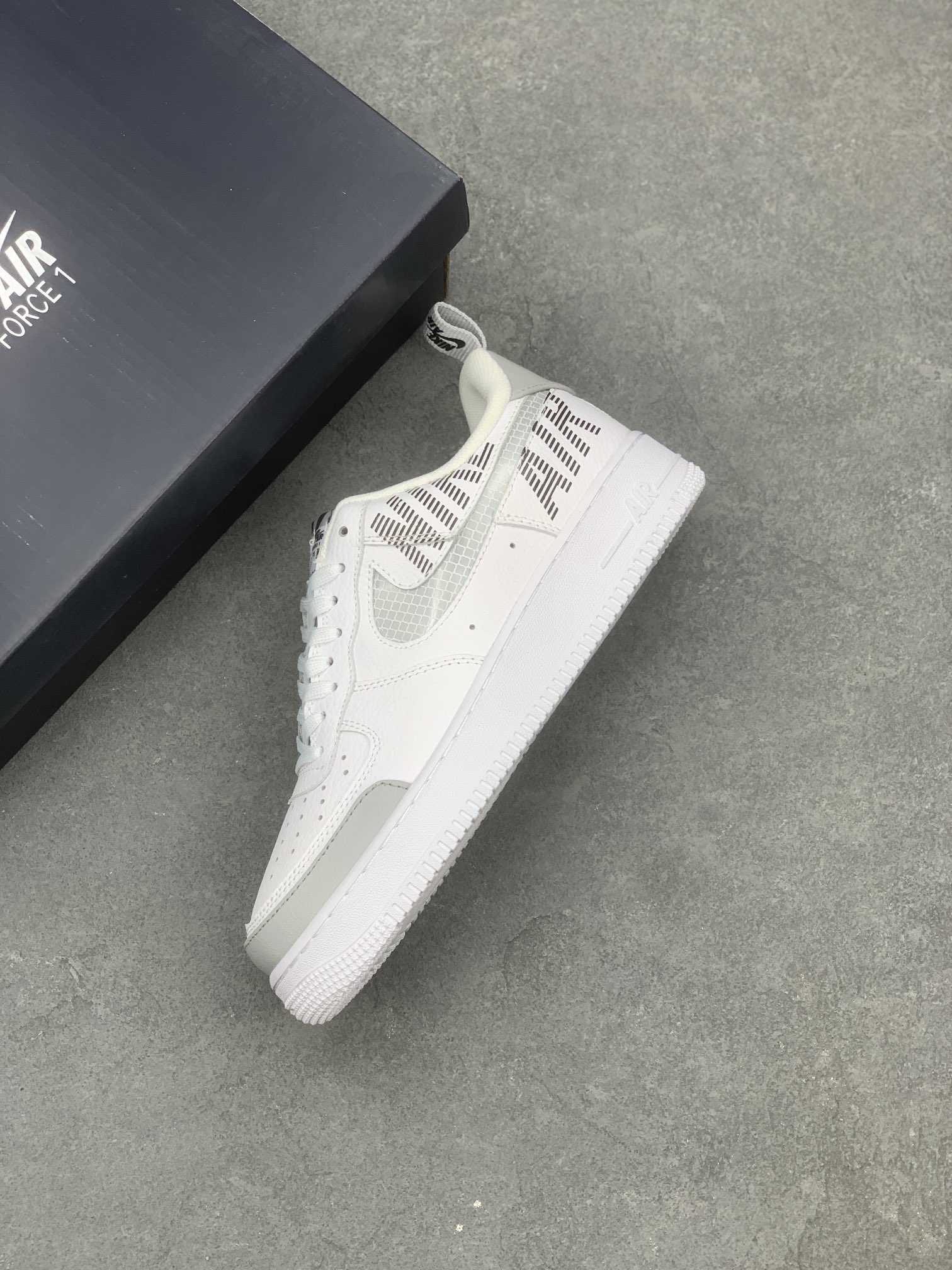 Nike Air Force 1 '07 Low White/Grey Casual Sneakers For Men and Women 8 i1667162229 8042 6