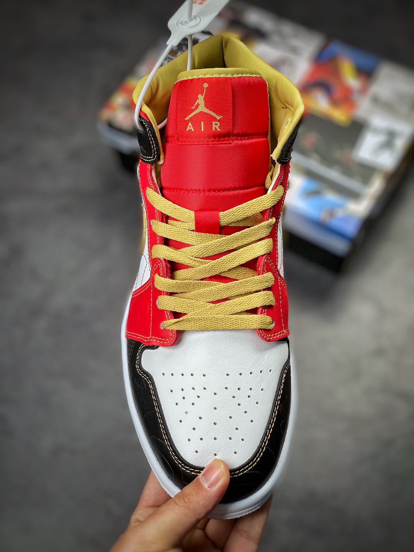 Air Jordan 1 Mid 2022 White Red Festive DV0576-176-Top High Quatity Cheap Sneakers Fashion Clothing Clothes Bags handbags Shoes of all Brand wholesale With The best Quality And Beautiful Price from China Factory Chinese suppliers wholesaler seller Air Jordan 1 Mid 2022 White Red Festive DV0576-176
