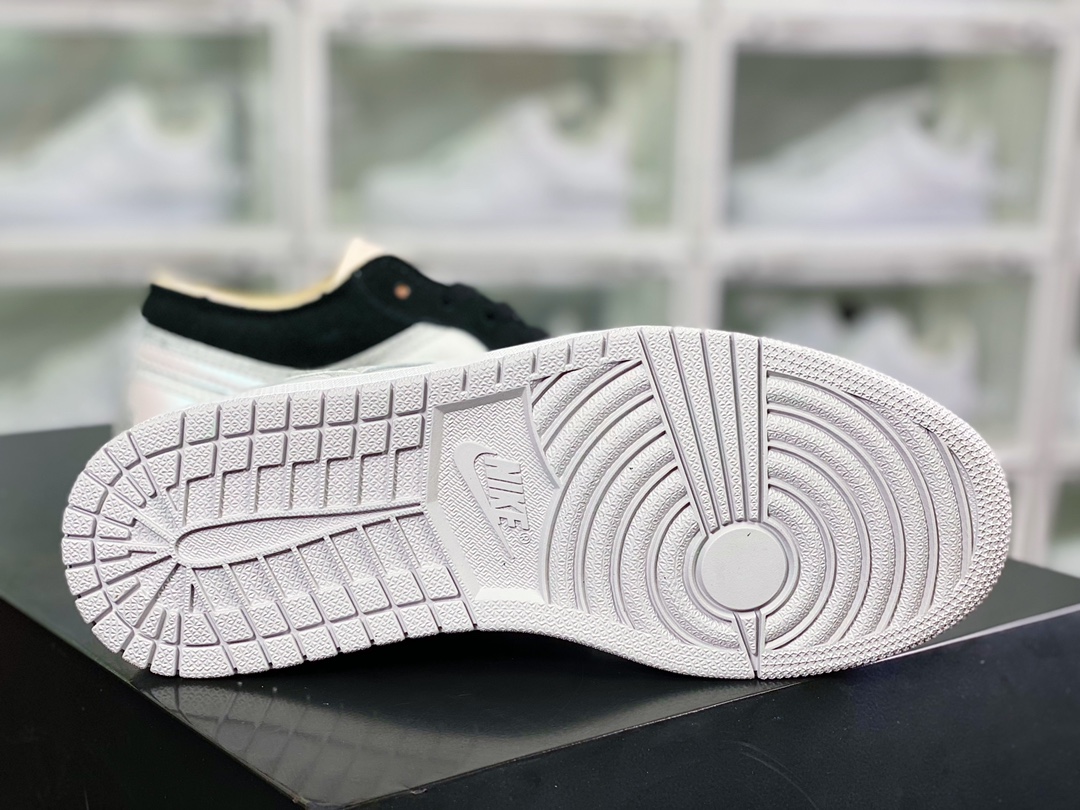 200  Air Jordan 1 Low SE Craft”Nside Out”AJ1乔丹一代低帮DN1635-102