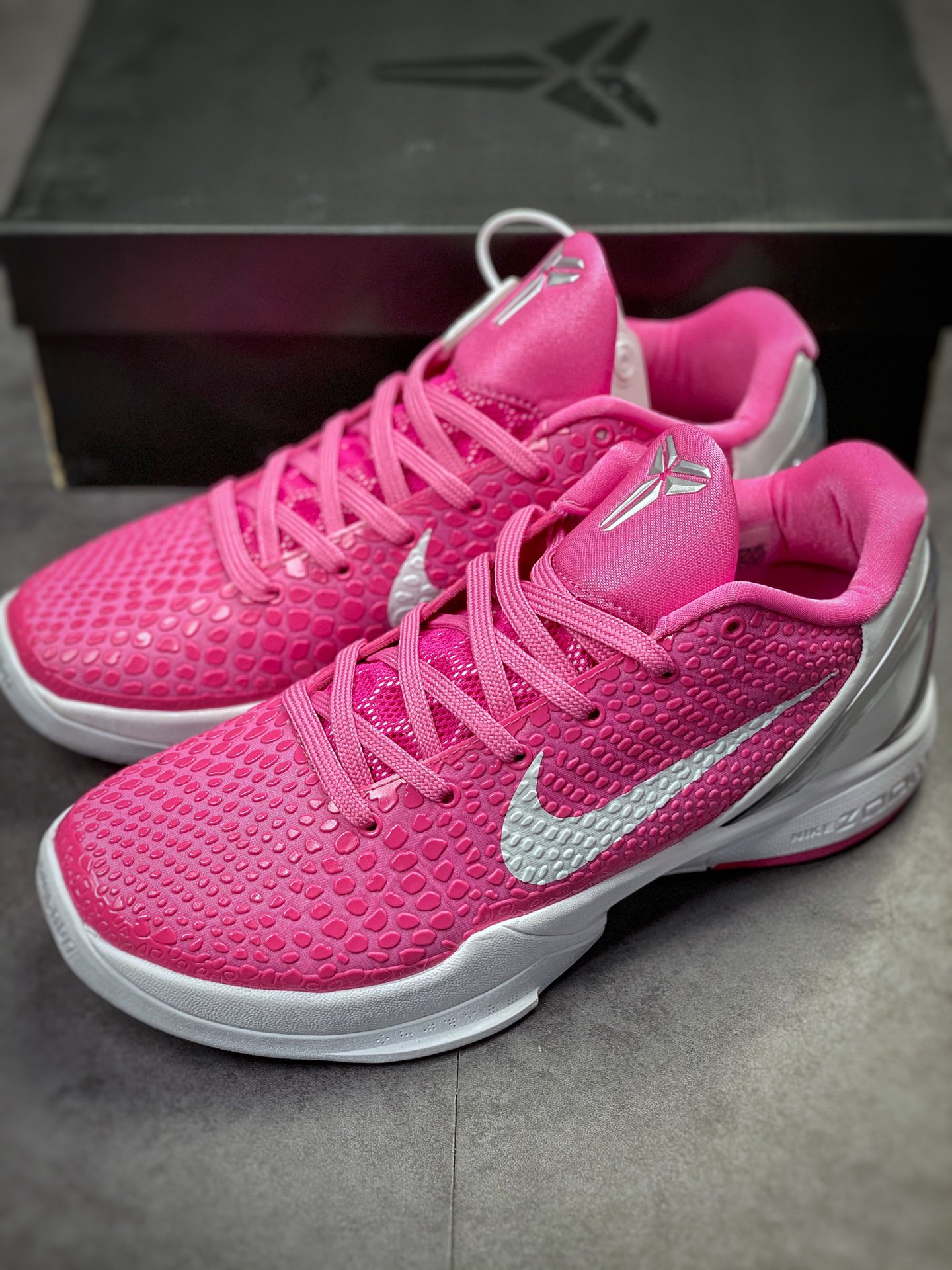 300 Nike Zoom Kobe VI Protro ZK6 "KAY YOW" 慈善乳腺癌 科比六代低帮运动篮球鞋 DJ3596-600