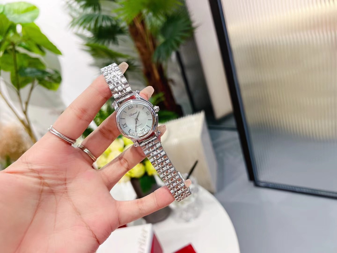 Chopin-Chopard Happy Diamond: Popular Women’s Watch with Gold and Diamonds - 图片 3