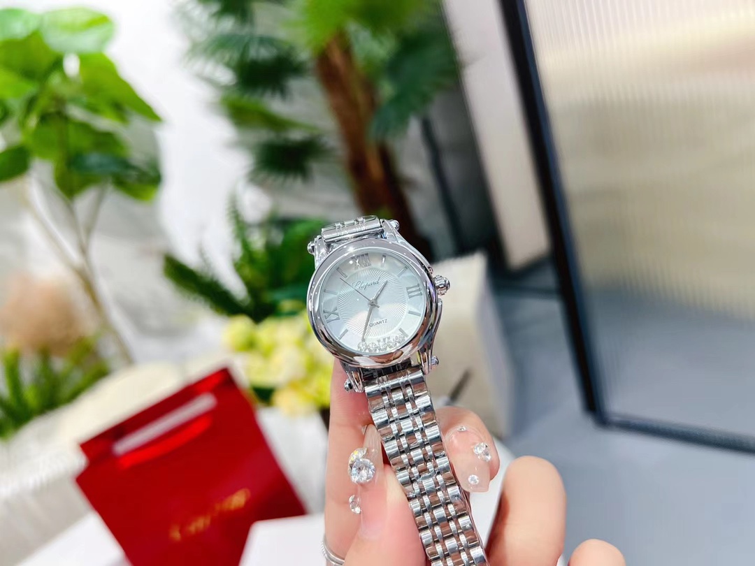 Chopin-Chopard Happy Diamond: Popular Women’s Watch with Gold and Diamonds - 图片 7