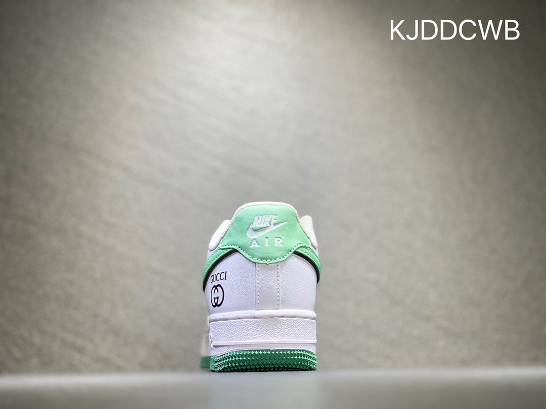 240 Nike Air Force 1 空军一号 官方同步 DA8481-166