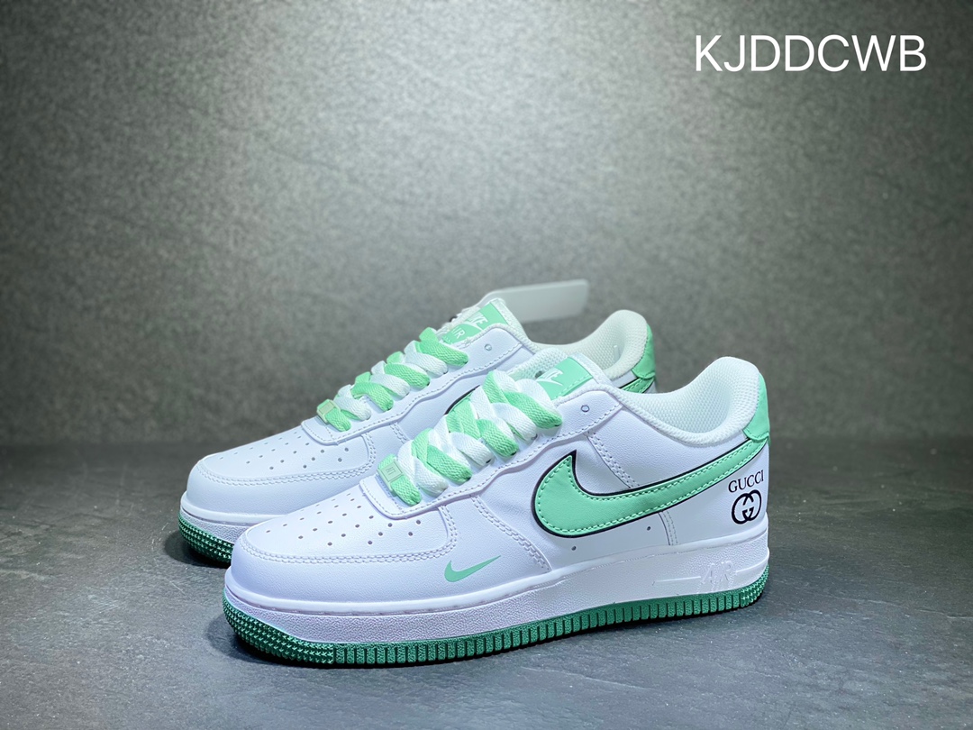 240 Nike Air Force 1 空军一号 官方同步 DA8481-166