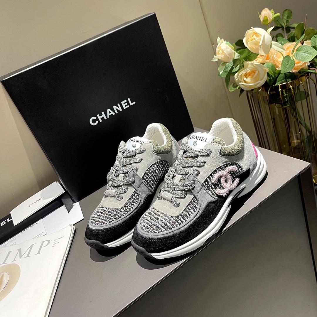 NO:245711,Female/Male Ch@nel 22K Coarse woolen couple sneakers Big hits Matched coats, sweaters are also super good-looking. Mixed fabric woolen and linen   high mercerized velvet. Various color combinations   reflective edges. Design sense. Breathable and comfortable inner. Fashionable essence must be included. Sizes 35~41 for women, 39~45 for men (female 42, 45, 46 for men, no return or exchange), casual shoes/sneakers, sweaters19860909女/男 Ch@nel 22K 粗花毛呢情侣款运动鞋 大爆款 搭配大衣,毛衣也超级好看 面料呢子和亚麻的混合 高丝光牛绒 多种拼色 反光边料的设计感 透气舒适内里 时髦精必入 码数女35～41,男39～45（女42,男45、46,不退不换）,休闲鞋/运动鞋,sneakers,sweaters,Women's Shoes