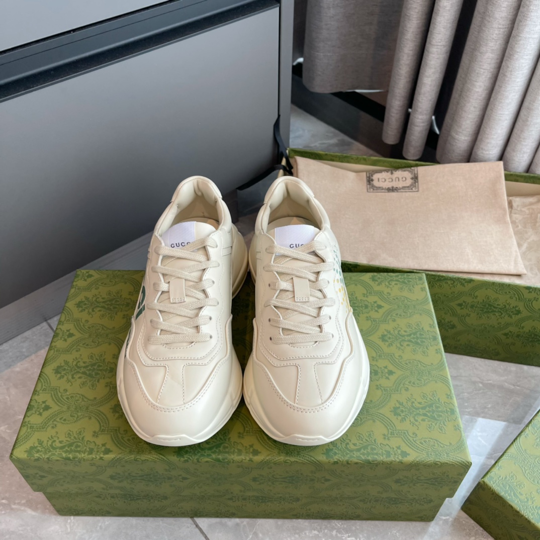GUCCI sneakers chunky en cuir de veau, à lacets, basses, décontractées