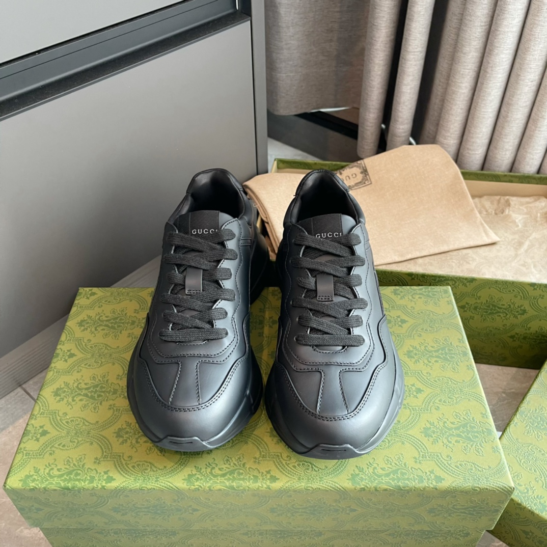 GUCCI sneakers chunky noir cuir lacets basses
