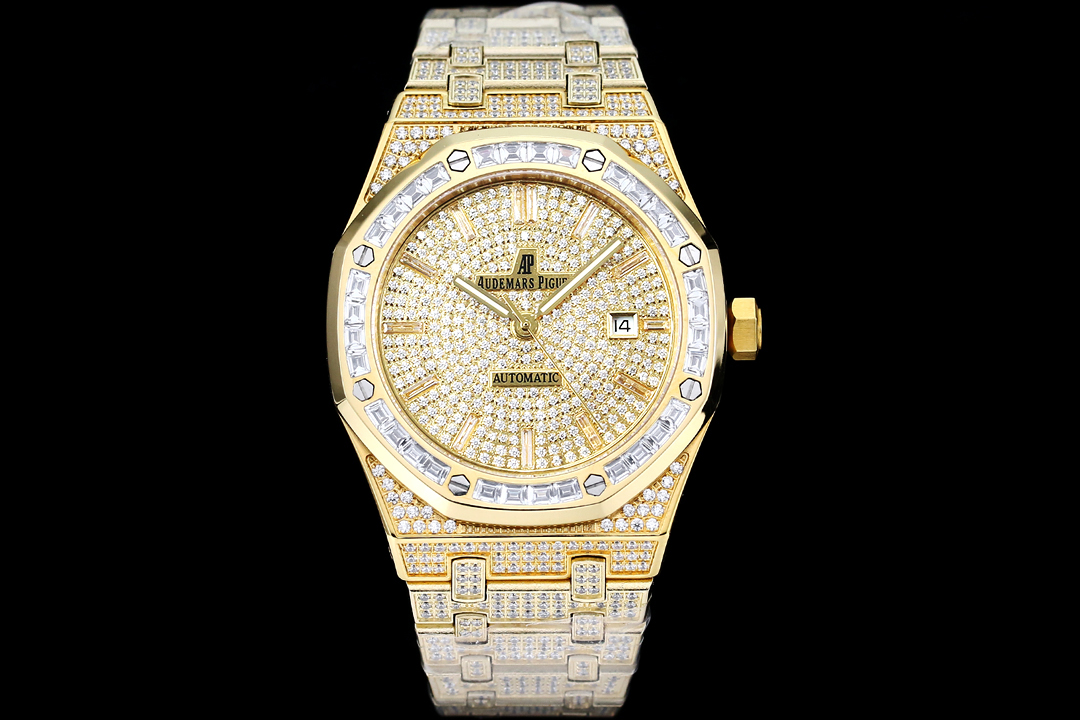 NO:619454,Produced by R Factory, Audemars Piguet - with imported fully automatic mechanical men's watch, luxury version, hand-made full-set with diamonds, fine men's watch, noble and elegant ~ fashionable style, sapphire scratch-resistant mirror glass, made of 316 steel, imported cowhide leather strap, size 40m/10m, true display,,,audemars,cowhide19860909R厂出品 爱彼 -搭配进口全自动机械男士腕表,豪华版本 手工满镶钻 精品男士腕表 尊贵大气～风范时尚潮流,蓝宝石防刮镜面玻璃,采用316钢 进口牛皮带 尺寸40m/10m 真实展现,,,audemars,cowhide,Watch