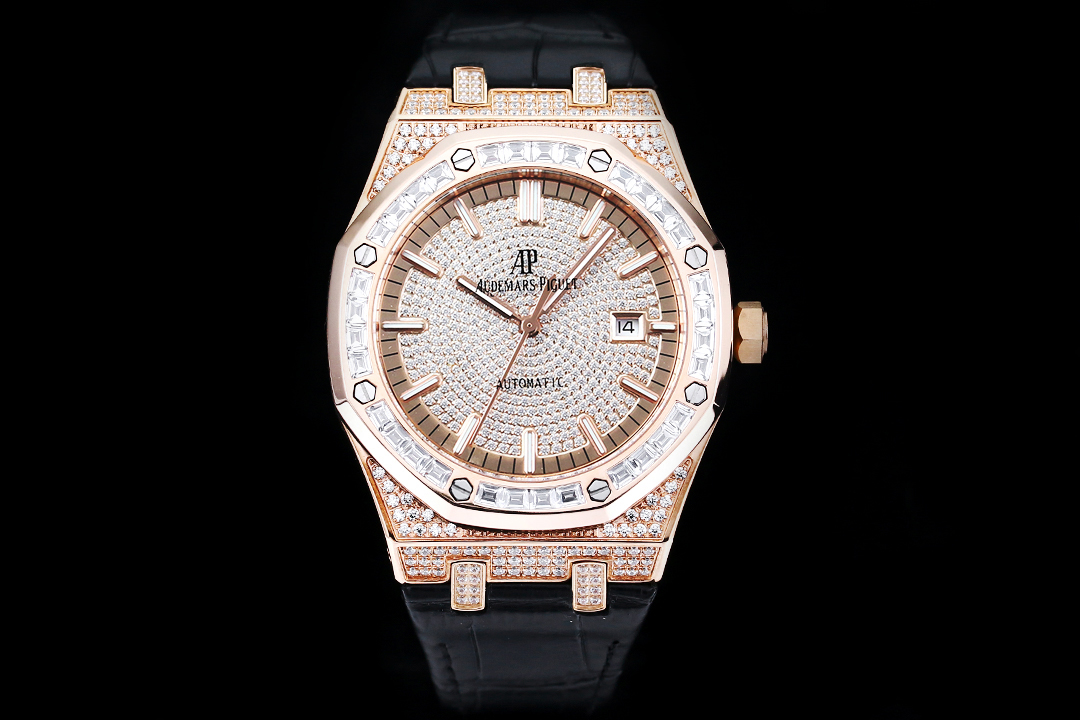 NO:619457,Produced by R Factory, Audemars Piguet - with imported fully automatic mechanical men's watch, luxury version, handmade full-set with diamonds, fine men's watch, noble and elegant ~ fashionable style, sapphire scratch-resistant mirror glass, made of 316 steel, imported cowhide leather strap, size 40m/10m, real display, audemars,cowhide19860909R厂出品 爱彼 -搭配进口全自动机械男士腕表,豪华版本 手工满镶钻 精品男士腕表 尊贵大气～风范时尚潮流,蓝宝石防刮镜面玻璃,采用316钢 进口牛皮带 尺寸40m/10m 真实展现,,audemars,cowhide,Watch