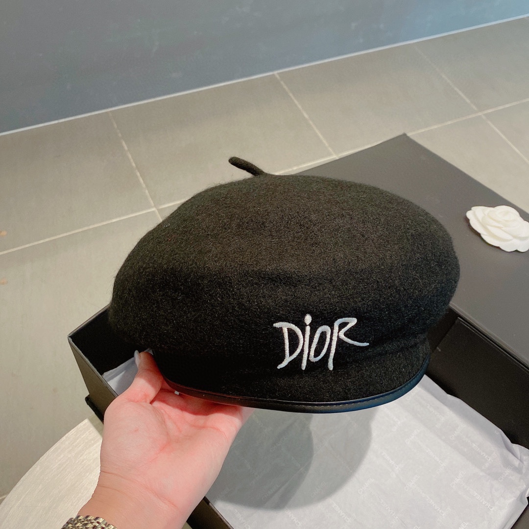 Dior迪奥羊毛贝雷帽