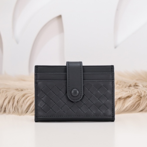 Bottega Veneta Men's Black Leather Intrecciato Card Holder 1 Bottega Veneta Men's Black Leather Intrecciato Card Holder