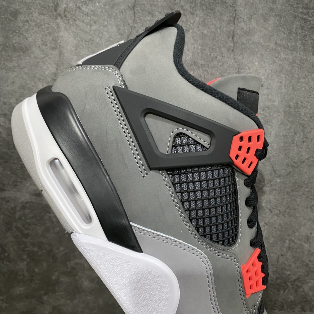 图片[7]-神版 Air Jordan AJ4 Retro \”Infrared\”红外线 DH6927-061 毫无疑问市场中端王者 耗时半年开发巨作 全套原纸板楦头开发 确保原汁原味 完美呈现四代版型 一比一鞋头弧度高度鞋身弧度 有一说一不吹不捧 实打实文案品质‼️ 此版本只针对中端市场 皮料材质有所更替 其他数据细节工艺流程均保持一致 绝不口嗨 细节品控鞋型随意秒杀市面3XX 4XX 原厂TPU网格鞋带扣 正确内里网布 菱角分明不变形无多余毛边 柔软性质感一致于原鞋 市场唯一原厂鞋扣模具 背面可见隐藏注塑口 原厂织唛标 原厂飞人电绣工艺 尾指中部跳三针 独家绑鞋带手法 印刷中底布 四线拉帮 米色美纹纸贴合固定 进口港宝加持 后跟自然饱满 全鞋荧光划线卡点 追求极致完美 每一双都是工艺品 多重QC质检 超越公司货的品控标准 实实在在的免检产品 尺码：40 40.5 41 42 42.5 43 44 44.5 45 46 47.5 48.5-选品中心