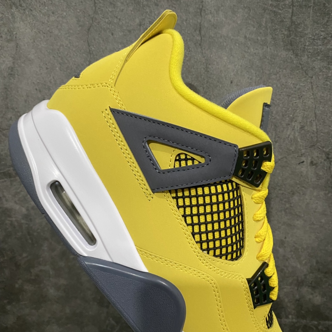 图片[7]-神版 Air Jordan AJ4 Retro 黑黄电母 货号：CT8527-700 毫无疑问市场中端王者 耗时半年开发巨作 全套原纸板楦头开发 确保原汁原味 完美呈现四代版型 一比一鞋头弧度高度鞋身弧度 有一说一不吹不捧 实打实文案品质‼️ 此版本只针对中端市场 皮料材质有所更替 其他数据细节工艺流程均保持一致 绝不口嗨 细节品控鞋型随意秒杀市面3XX 4XX 原厂TPU网格鞋带扣 正确内里网布 菱角分明不变形无多余毛边 柔软性质感一致于原鞋 市场唯一原厂鞋扣模具 背面可见隐藏注塑口 原厂织唛标 原厂飞人电绣工艺 尾指中部跳三针 独家绑鞋带手法 印刷中底布 四线拉帮 米色美纹纸贴合固定 进口港宝加持 后跟自然饱满 全鞋荧光划线卡点 追求极致完美 每一双都是工艺品 多重QC质检 超越公司货的品控标准 实实在在的免检产品 尺码：40 40.5 41 42 42.5 43 44 44.5 45 46 47.5 48.5-选品中心