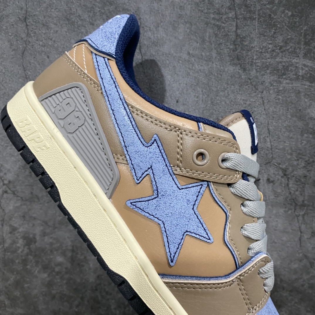 图片[7]-C版纯原A Bathing Ape BAPE SK8 Sta Low 日本里原宿潮流品牌 安逸猿 SK8系列低帮休闲运动滑板板鞋 经典绿 鞋款整体设计以滑板鞋设定的 BAPE SK8 STA 鞋侧「STA」徽标起点睛之效 鞋面不同区域以鲜明轮廓划分 选用高质感面料呈现 柔软绒面麂皮搭载橡胶鞋底。鞋跟处以「93」数字象征品牌创立年份 后跟位置绣上「BAPE」签名式字样 令设计更为完整 尺码：36 36.5 37 38 38.5 39 40 40.5 41 42 42.5 43 44 44.5 45-选品中心