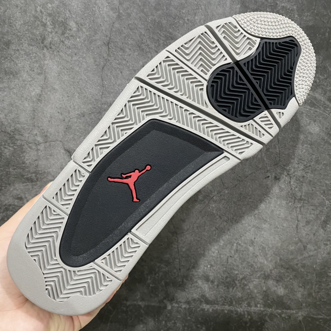 图片[9]-外贸纯原 Air Jordan AJ4 愤怒公牛 货号：308497-603 耗时多月高价购入原鞋新工艺新机器开发 原楦原纸板 同源开发 完美呈现乔4的版型 内侧正确双色网格 还原细节 贝利原厂皮料 正确气垫颜色 正确网格工艺 全鞋原装材料制作 原档案原模具打造 支持全方位与正品对比 尺码：40 40.5 41 42 42.5 43 44 44.5 45 46 47.5-选品中心