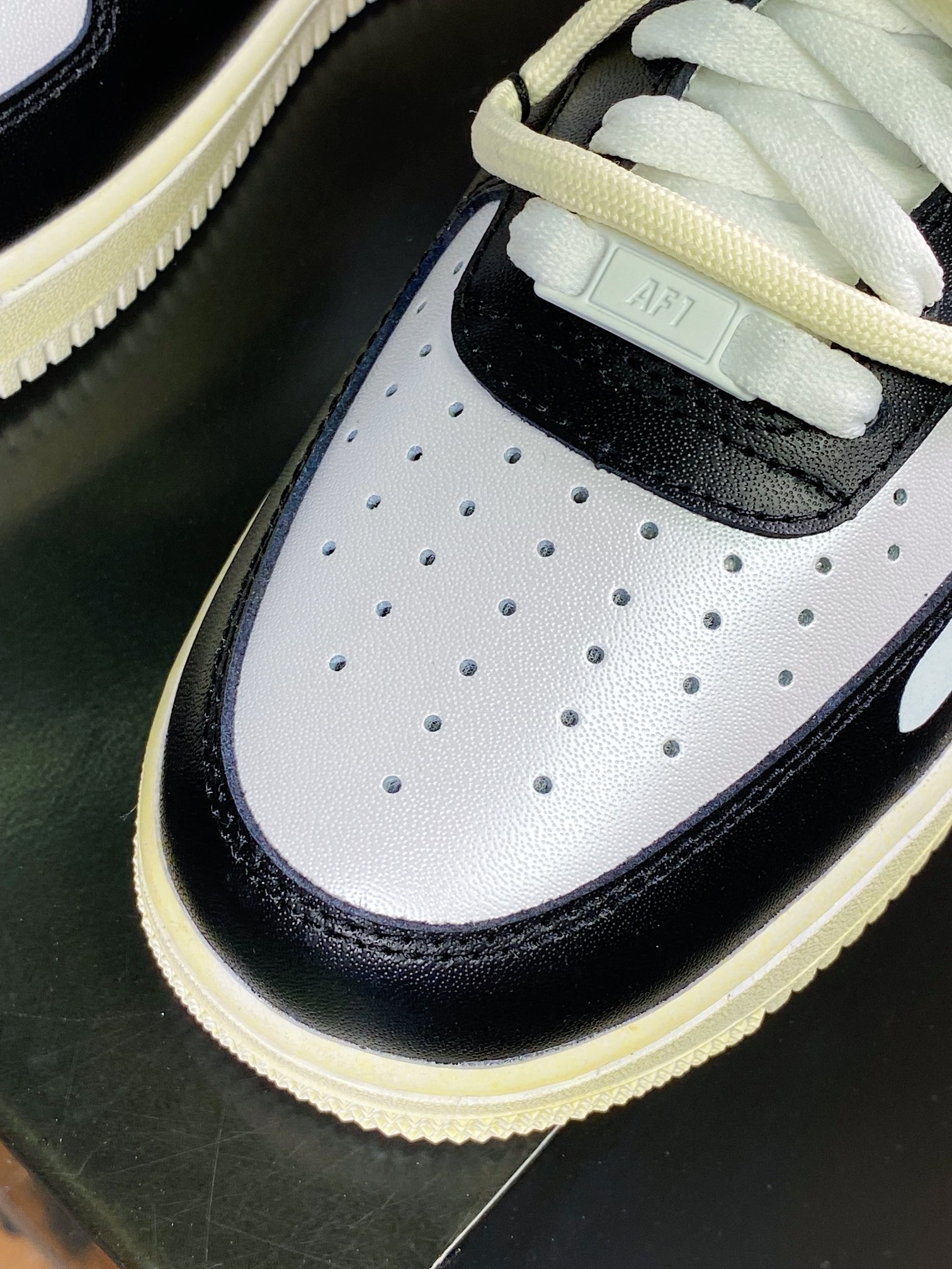 260 Air Force 1 07 LV8”All Saints' Day”空军一号DD8959-100