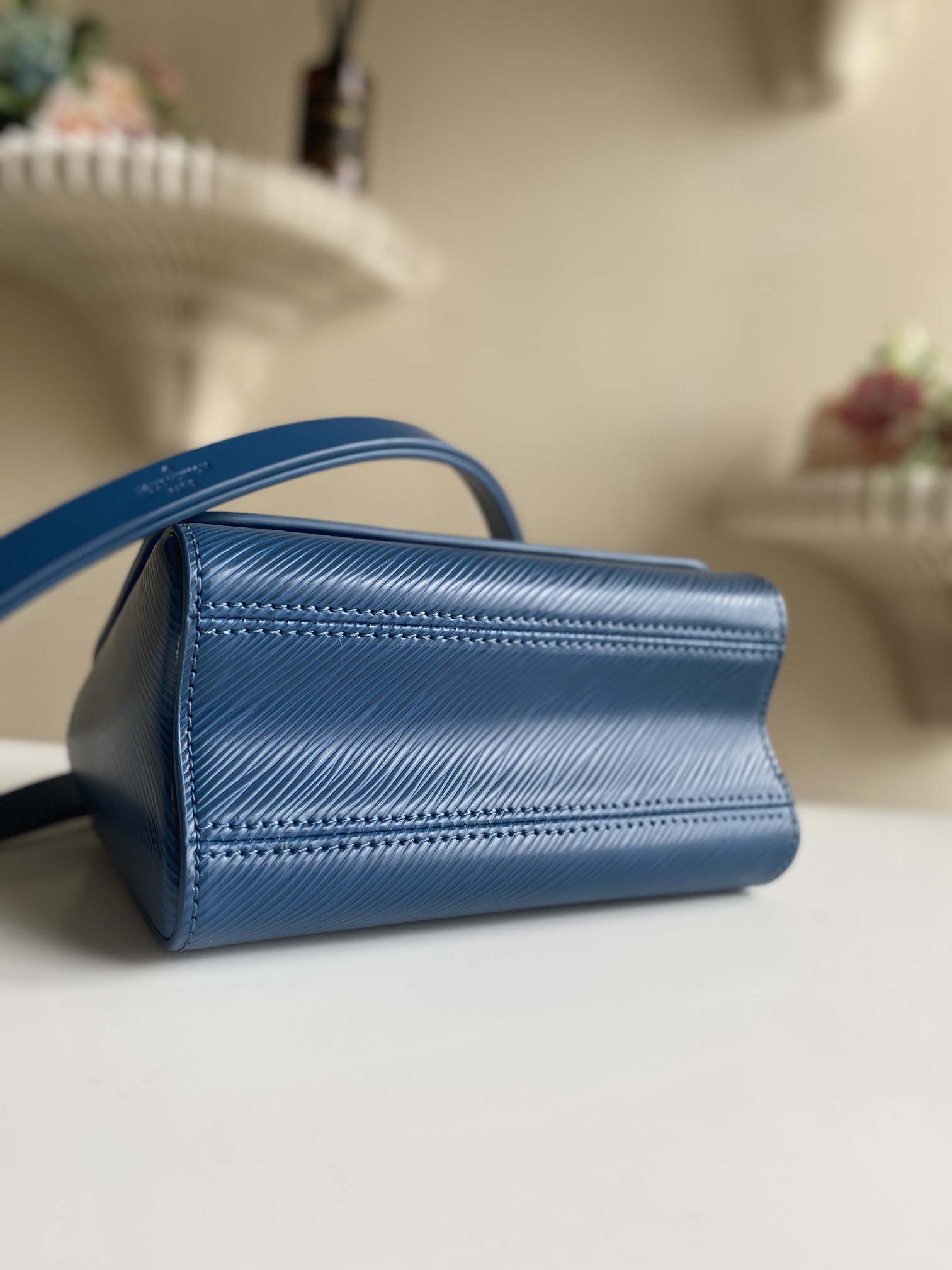 Louis Vuitton Luxury Handbag Collection 4