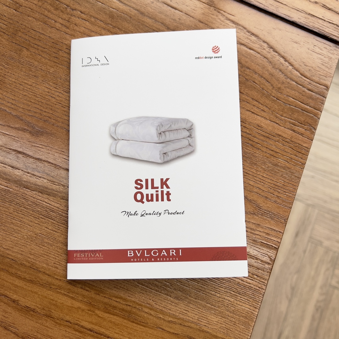 Includes product booklet, Bvlgari holiday greeting card, and - Comprehensive 7
