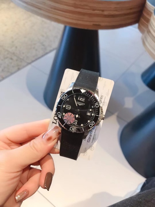 Longines Conquest Men's Black Dial Rubber Strap Automatic Watch 41 mm 1 Longines Conquest Men's Black Dial Rubber Strap Automatic Watch 41 mm