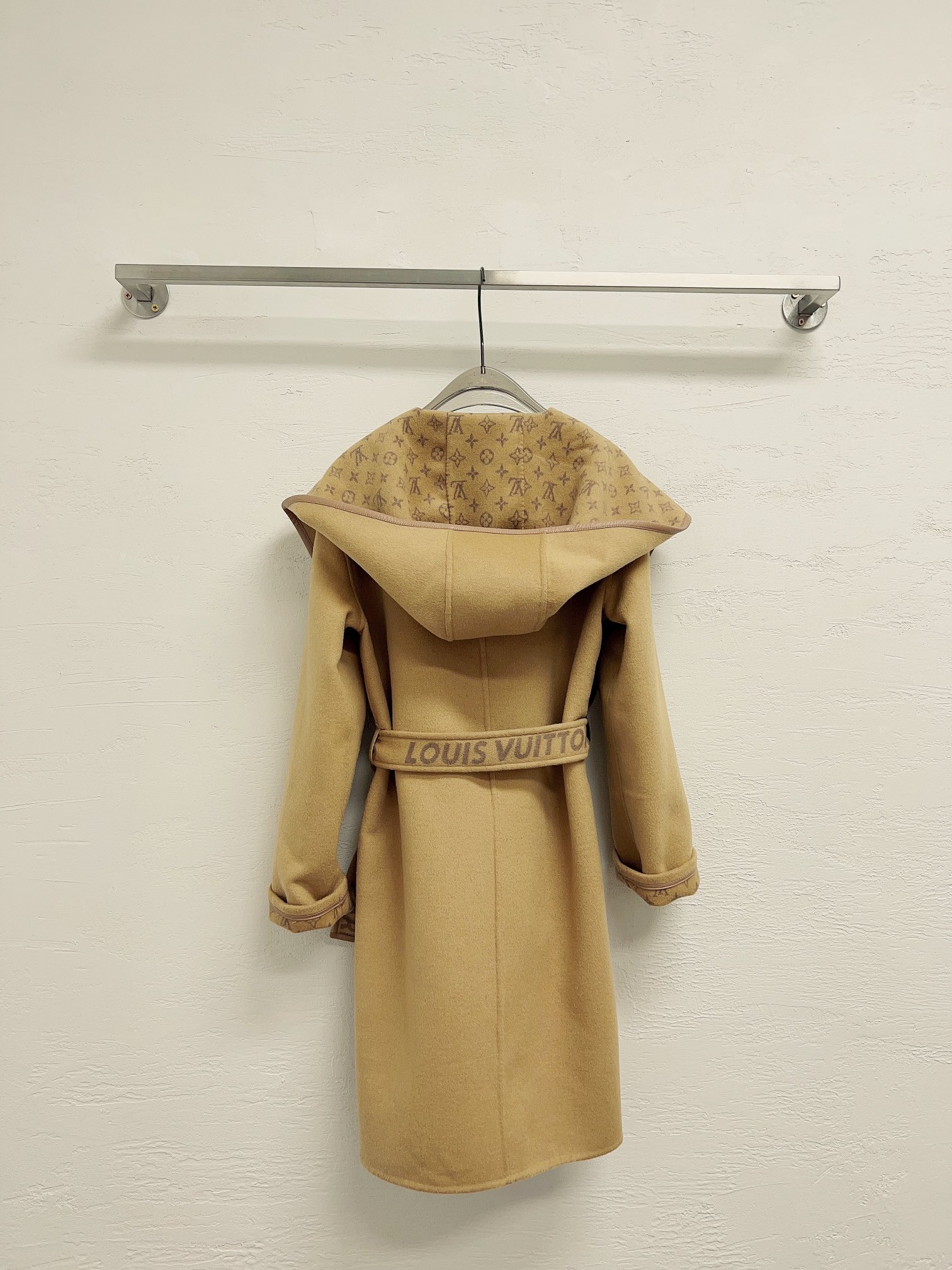 [Cashmere Coats, Furs]L * v new classic logo coat high-end authentic product p