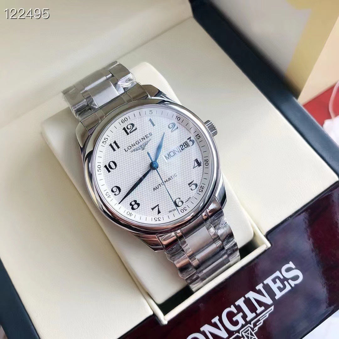 热销同款🔥【40mm双日历】⚡️⚡️瑞士品牌浪琴Longines凭借其优雅态度真我个性 简约大气的风格深受广大消费者追捧🌟一款增添腕间时尚魅力的腕表⌚⌚低调不失气场！品牌：浪情-LONGINES型号：名匠系列男士机械腕表机芯：搭载全新2813/🇯🇵8205全自动机械机芯，摆幅28800，动力储备48小时+，超薄机芯表壳：316精钢表壳 超薄纤细原装同步壳身 三度防水，细节：字面、表针细节原版同步