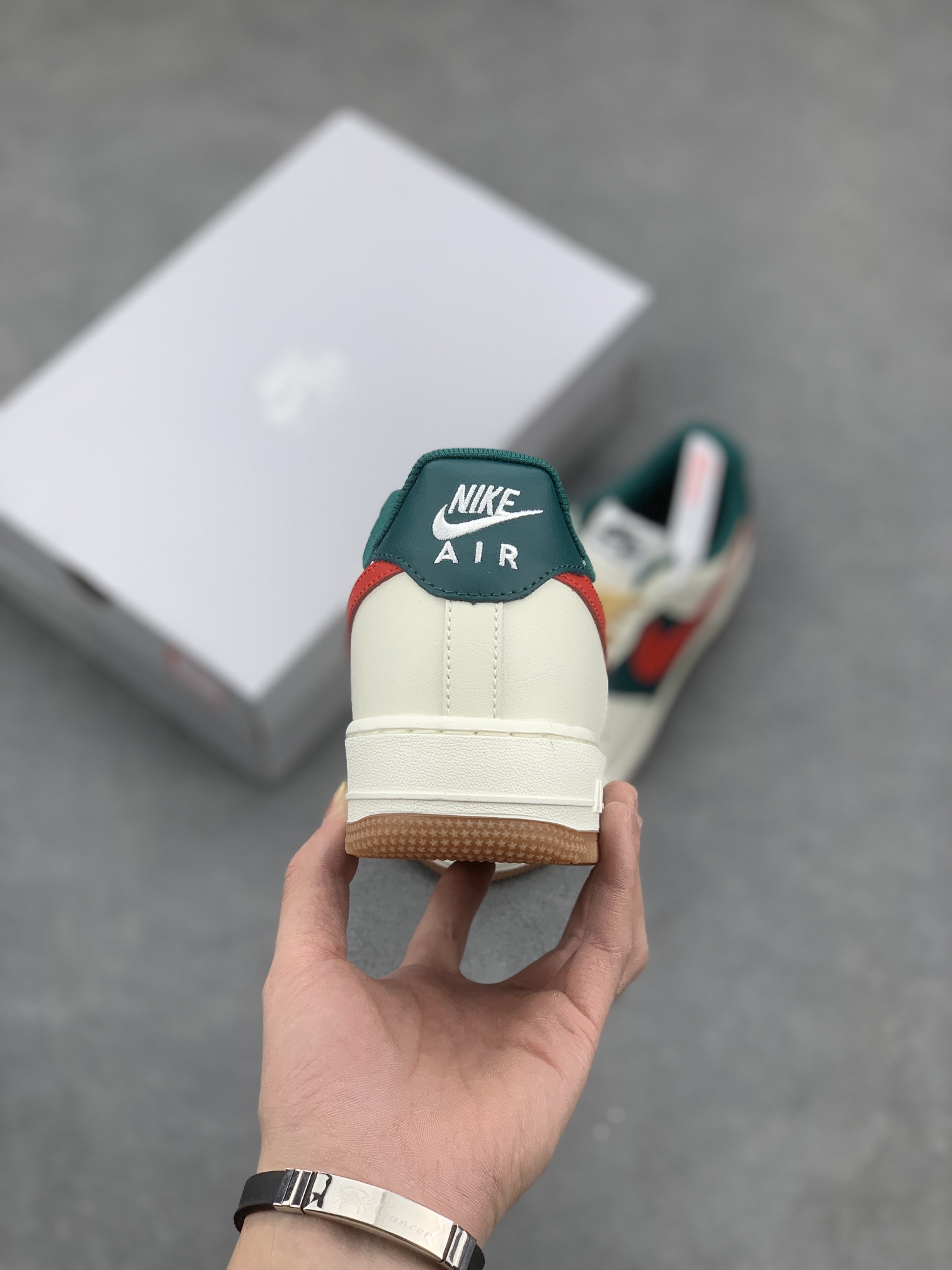 Nike Air Force 1 Low Red Green Casual Sneakers FD9063-163 5 i1667328911 3573 3