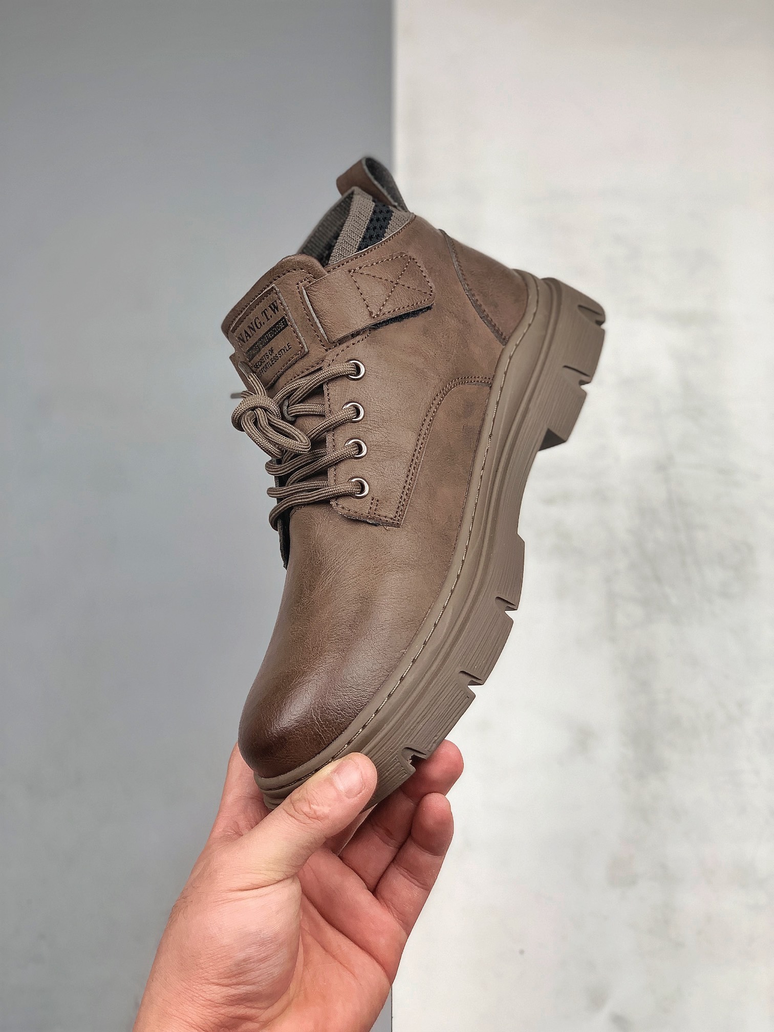 New Arrival Dior trendy mid-top casual Martin boots series