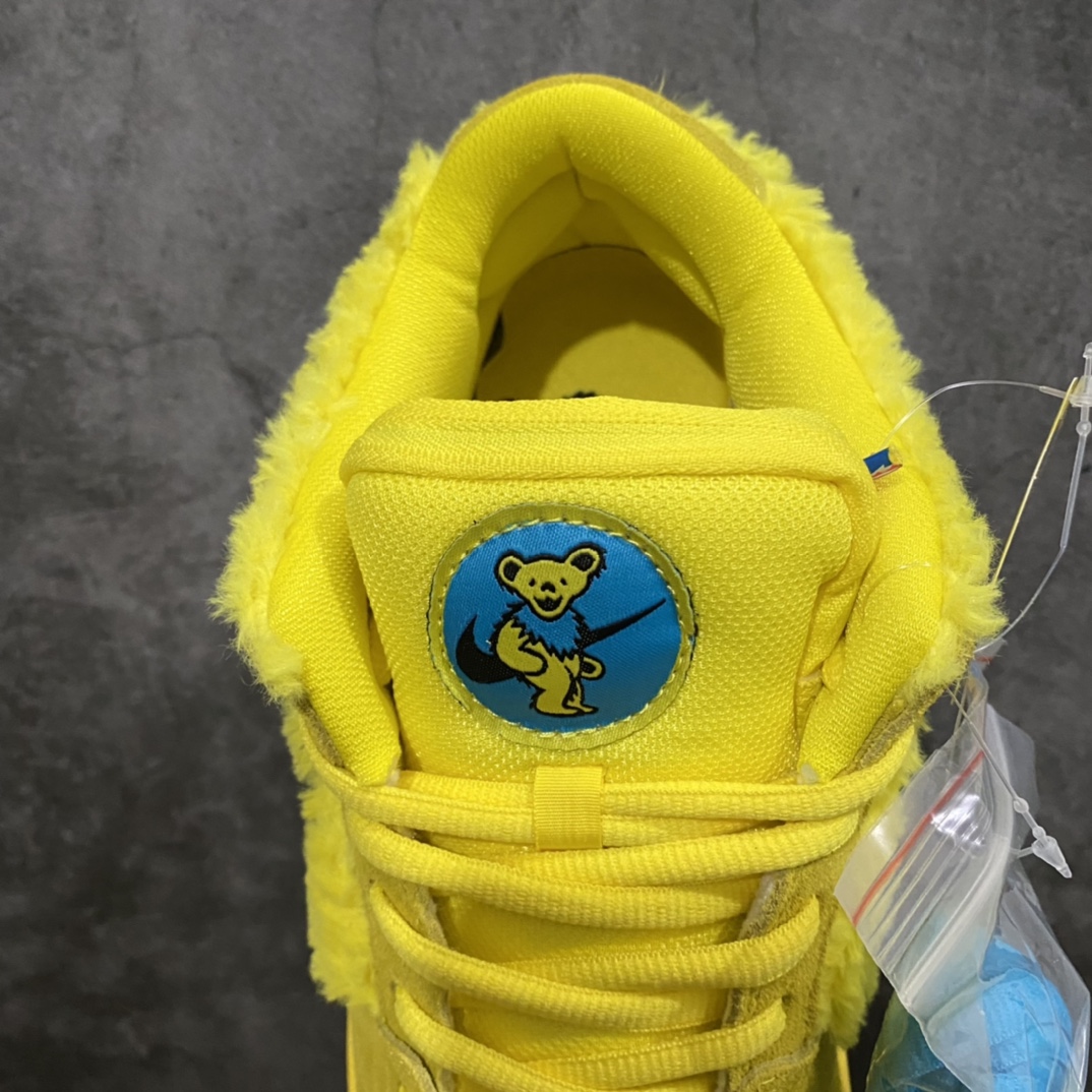 图片[7]-Top纯原版 Grateful Dead x NK SB Dunk Low Pro 跳舞小熊黄蓝 CJ5378-700 市售最强 零售首选 独家原厂航空铝磨具打磨大底 鞋头坡度极致还原 原盒原配 圈内天花板工艺 原厂冲刀 超高清洁度 全鞋零毛边皮料切割 全套原楦原模倾力打造完美版型 采用原厂百宏鞋带以及原厂百宏织唛舌标 内标可供原厂几率过验 原厂中底布黄色点胶 原厂中底布拉帮走线遵循公司‼️ 尺码：36 36.5 37.5 38 38.5 39 40 40.5 41 42 42.5 43 44 45 46 47.5-选品中心